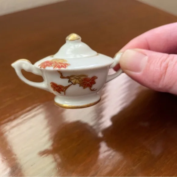 Vintage Porcelain Miniature Tea Set White Red Orange Yellow Gold Gilded Maple - Picture 5 of 12